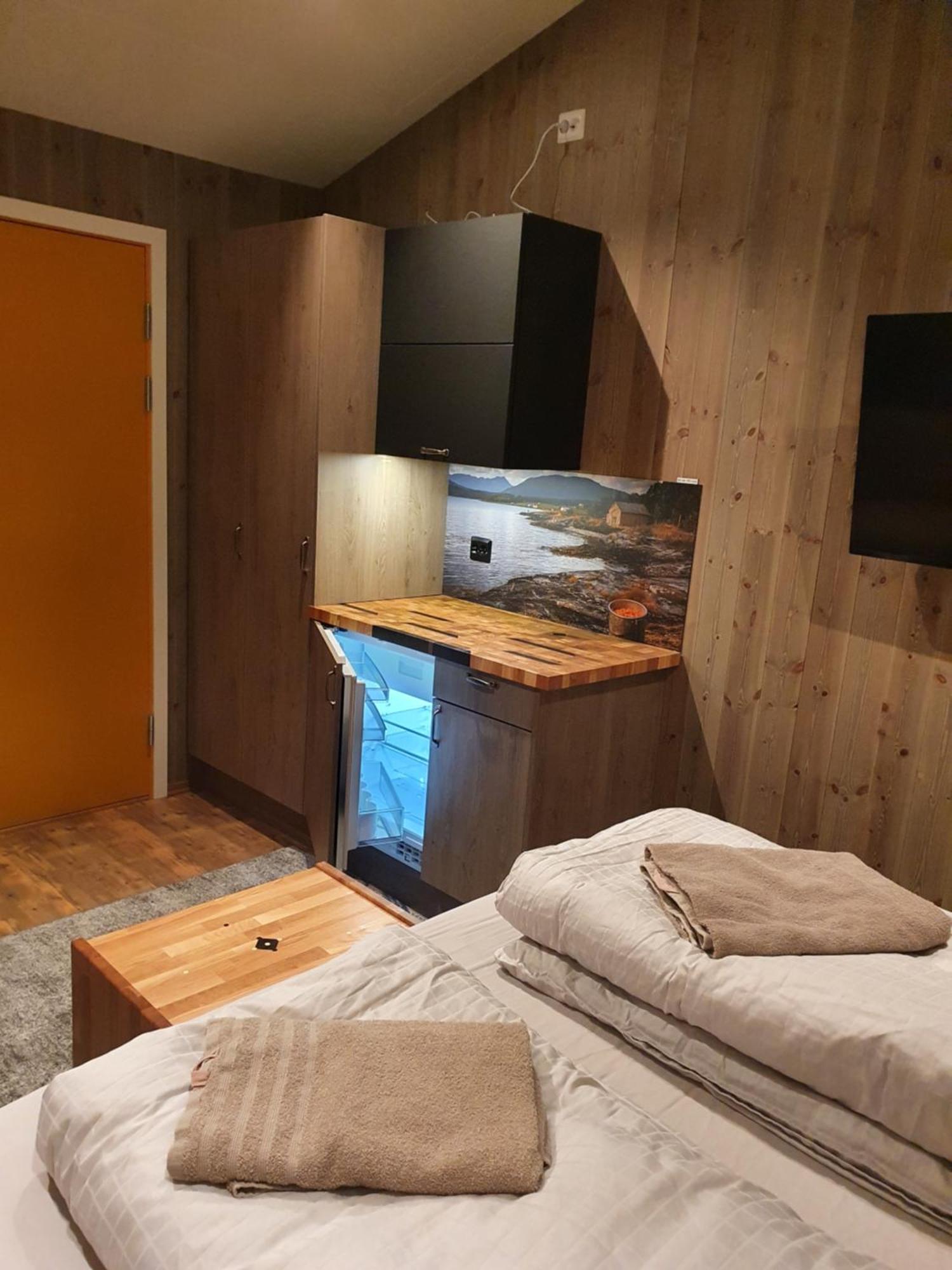 Finnvikhaugen Rooms Mestervik Zimmer foto